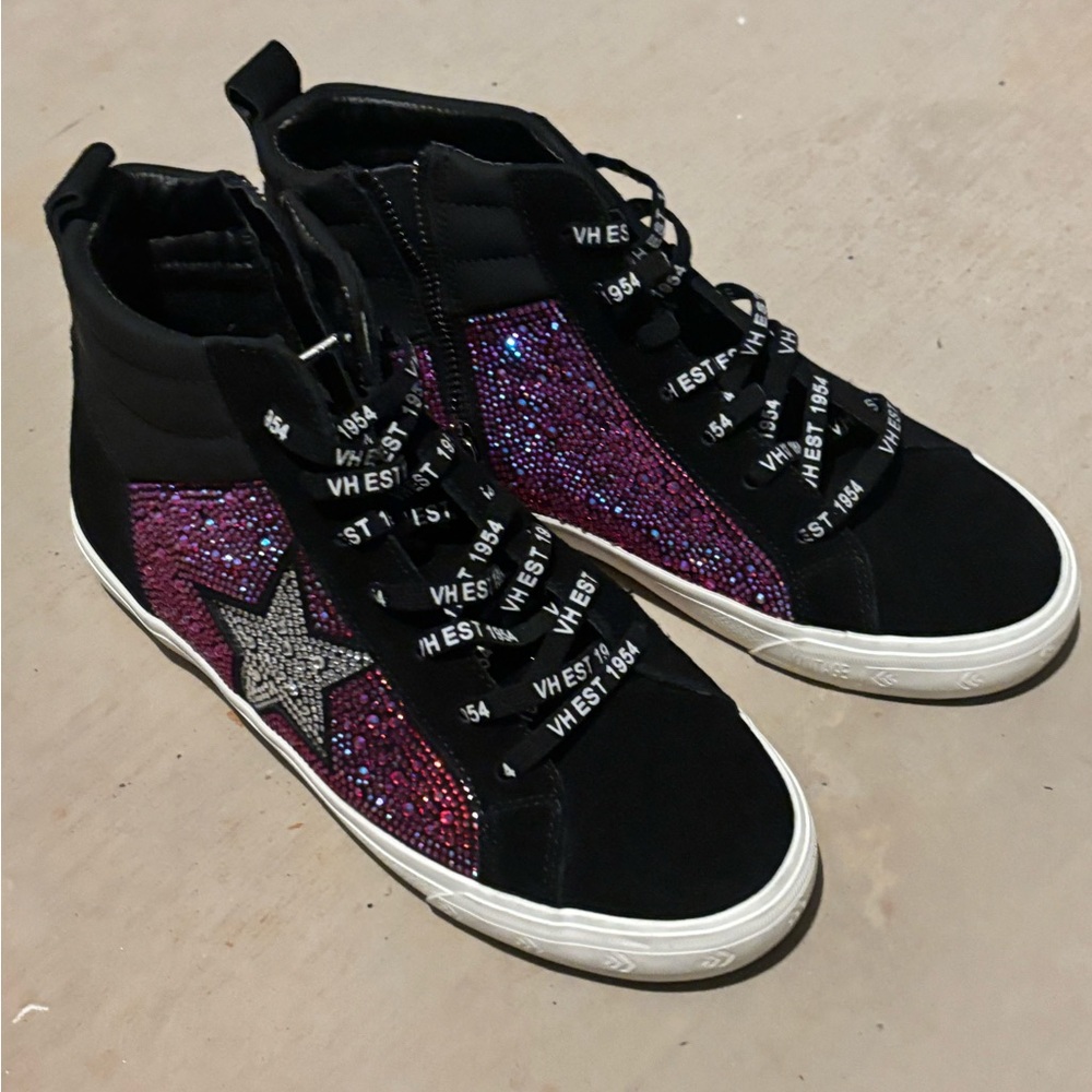 Women’s High-Top Sneakers